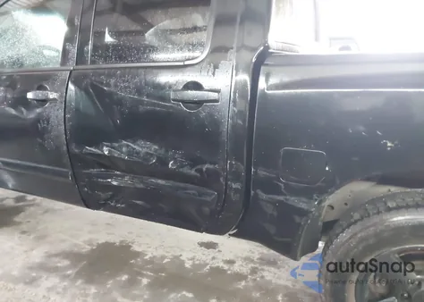 2007 Nissan Titan Se z USA, uszkodzony, nr VIN 1N6BA07AX7N217442